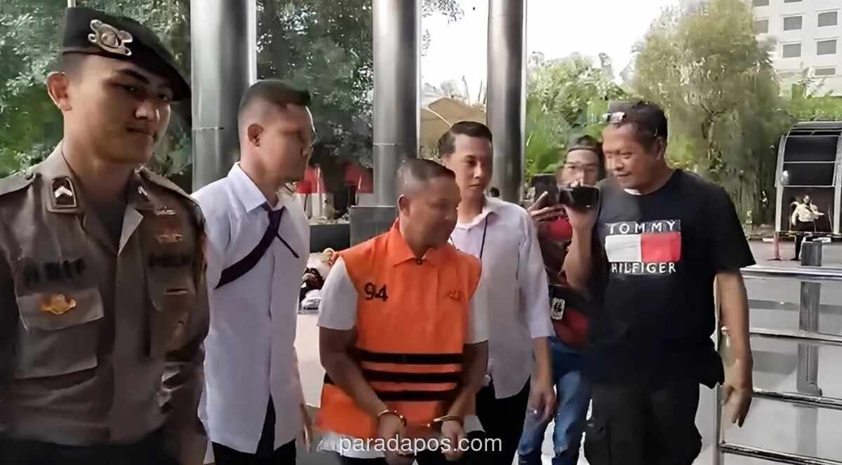 KPK Pindahkan Gubernur Nonaktif Riau ke Rutan Pekanbaru Jelang Sidang