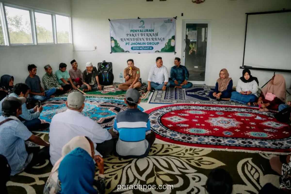 Jhonlin Group Salurkan 2.000 Paket Sembako Sambut Ramadan di Tanah Bumbu