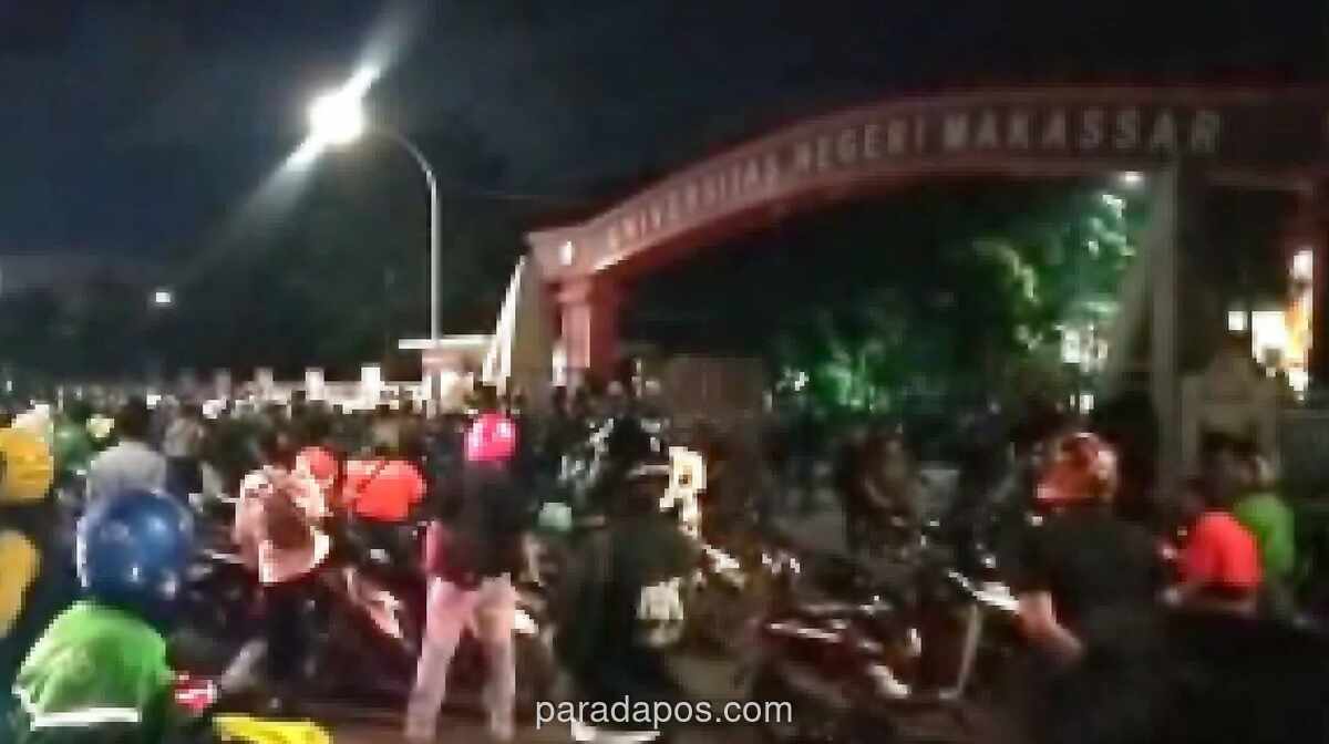 Pengemudi Ojol Rusak Fasilitas UNM Usai Rekan Dipukul Mahasiswa