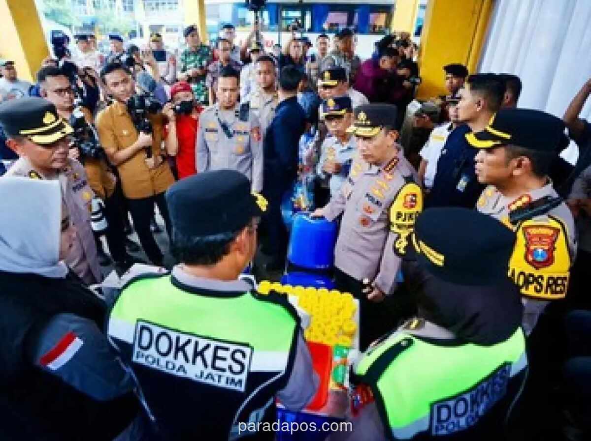 Kapolri Tinjau Terminal Purabaya, Fokus pada Kelaikan Bus dan Kesehatan Pengemudi