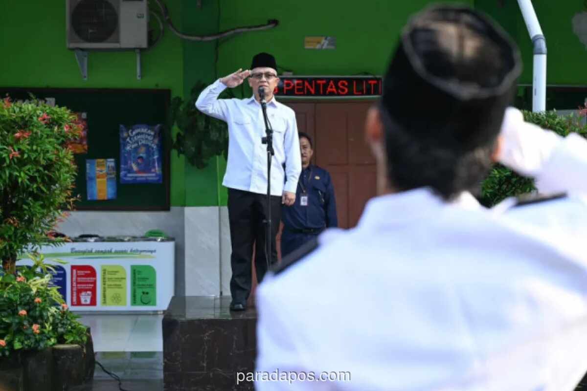 Wamen Atip Tekankan Kejujuran dan Hormat pada Guru dalam Pemantauan Pascalebaran