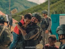 Satgas Cartenz Relakan Mudik Lebaran, Jaga Keamanan di Kiwirok