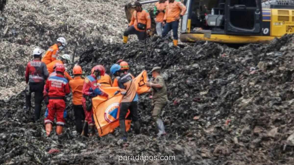 Korban Tewas Longsor Sampah Bantargebang Bertambah Jadi Enam Orang