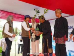 Menteri Kehutanan Serahkan SK Perhutanan Sosial 560 Hektare untuk 411 KK di Lombok