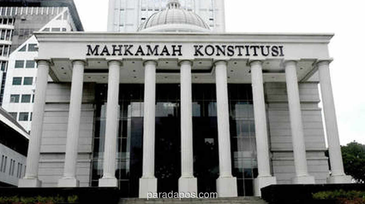 MK Beri Tenggat Dua Tahun untuk Revisi UU Tunjangan Pensiun Pejabat Negara