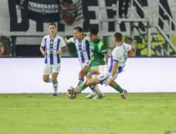 Pelatih Persebaya Apresiasi Mental Juang Pemain Usai Tahan Imbang Persib