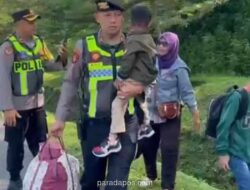 Keluarga Pemudik Diturunkan di Bahu Tol Semarang-Solo, Diselamatkan Patroli Polisi