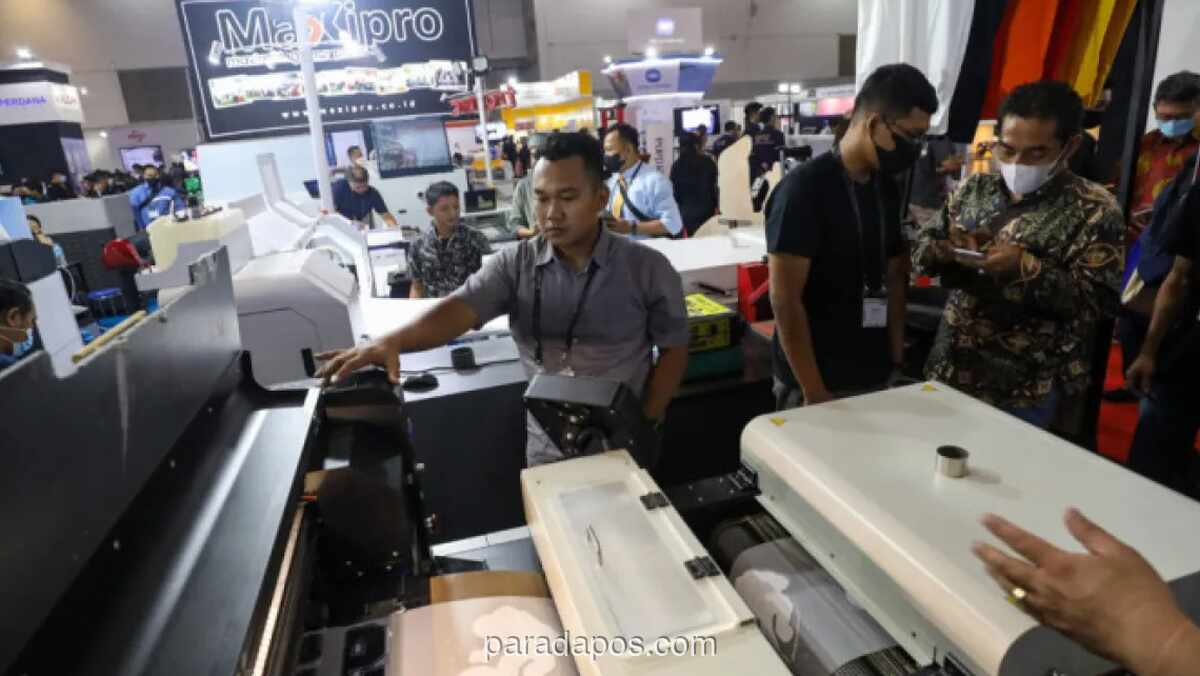 Industri Plastik Indonesia Tahan Pesanan Baru Akibat Krisis Pasokan Bahan Baku