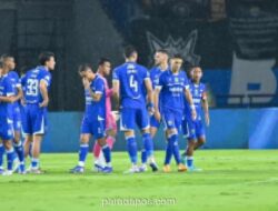 Persib Kuasai Puncak Klasemen, Fokus ke Tiga Gelar Juara Beruntun