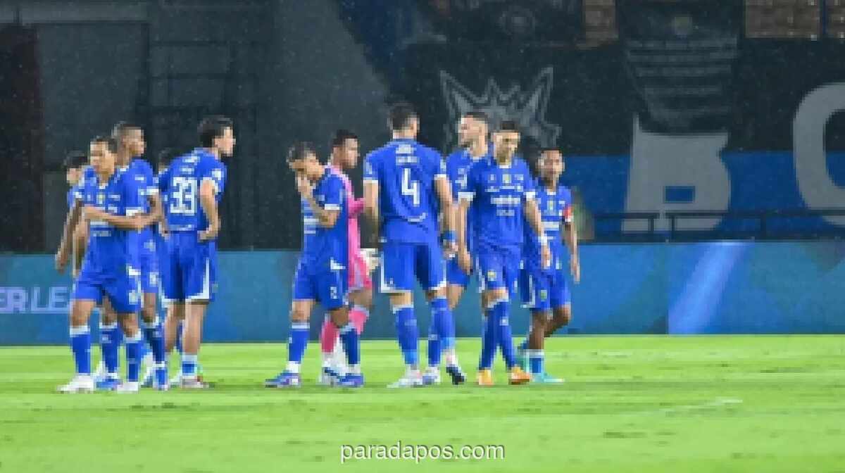 Persib Kuasai Puncak Klasemen, Fokus ke Tiga Gelar Juara Beruntun