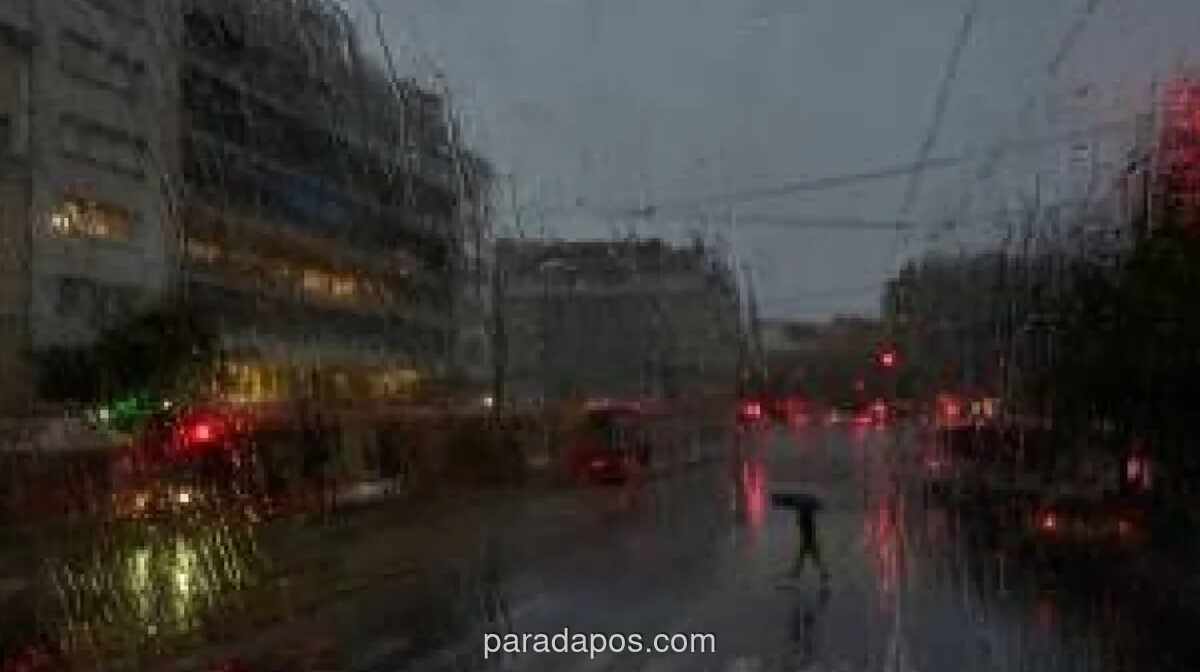 BMKG Siagakan Sejumlah Wilayah Jakarta untuk Hujan Lebat dan Angin Kencang