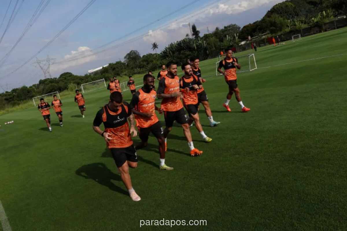 Persija Kembali Berlatih, Skuad Terkendala Cedera dan Pemain Timnas