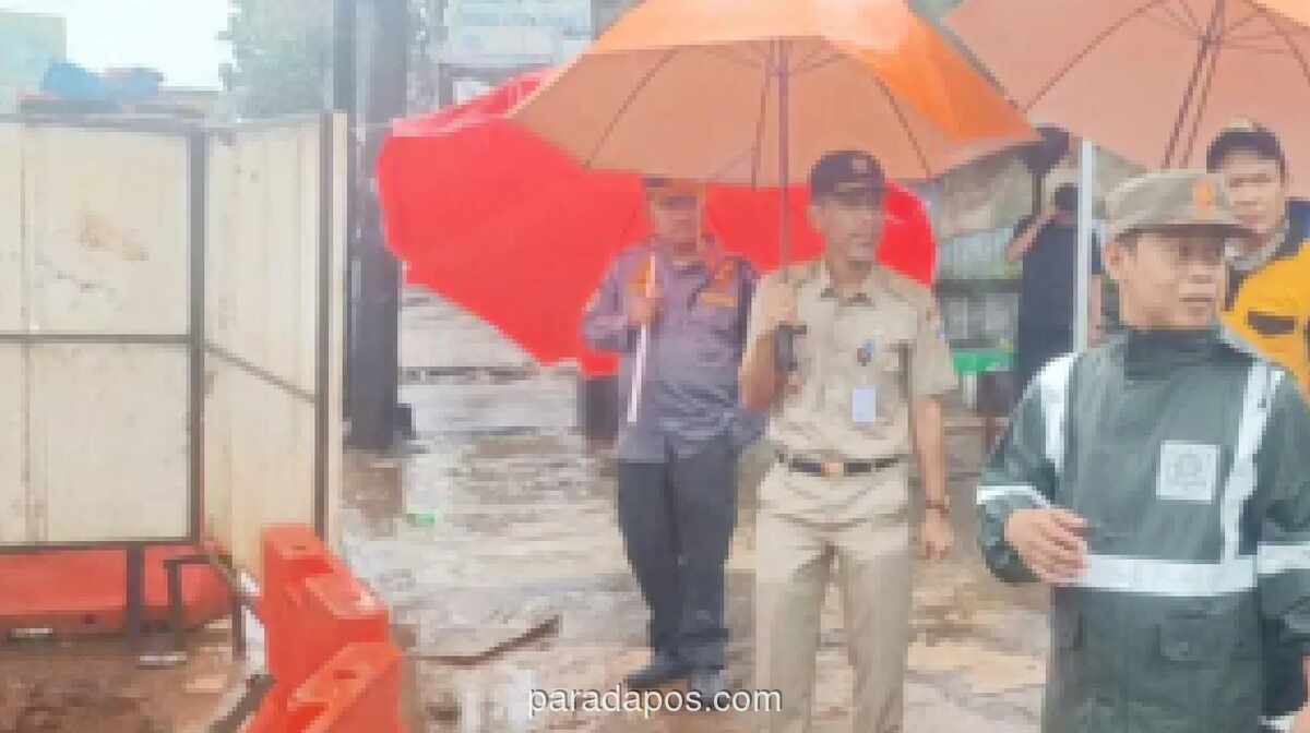 Tim Gabungan Dikerahkan Amankan Galian Proyek PAM Jaya di Condet yang Minim Pengamanan