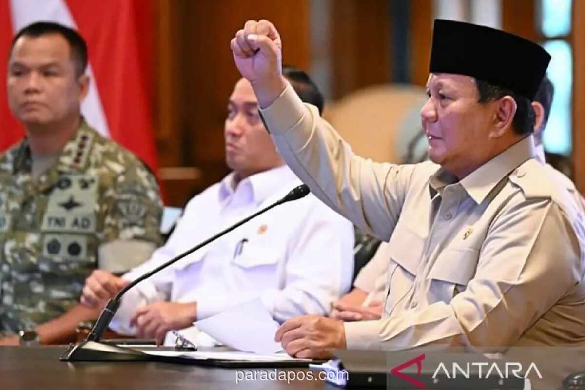 Presiden Prabowo Evaluasi Kinerja Pejabat, Tegaskan Politik Luar Negeri Bebas Aktif