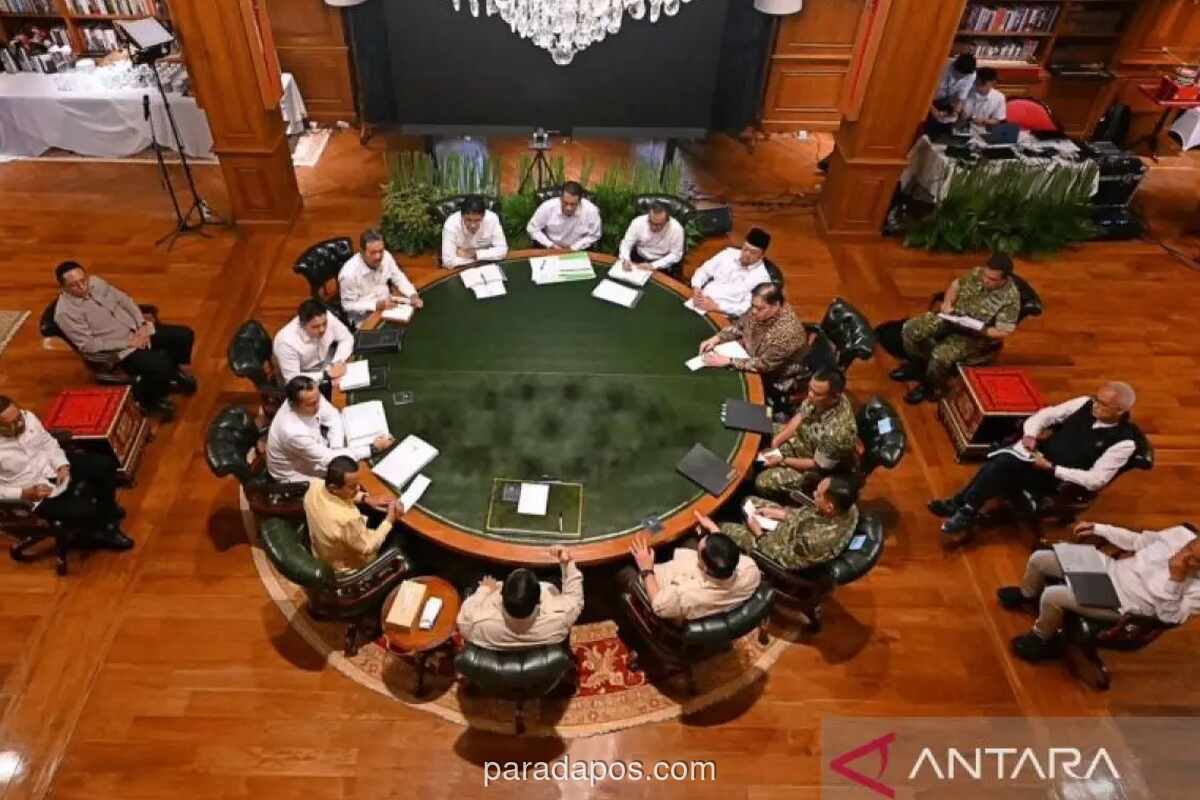 Prabowo Pimpin Rapat Terbatas Bahas Swasembada dan Kesiapan Logistik Lebaran
