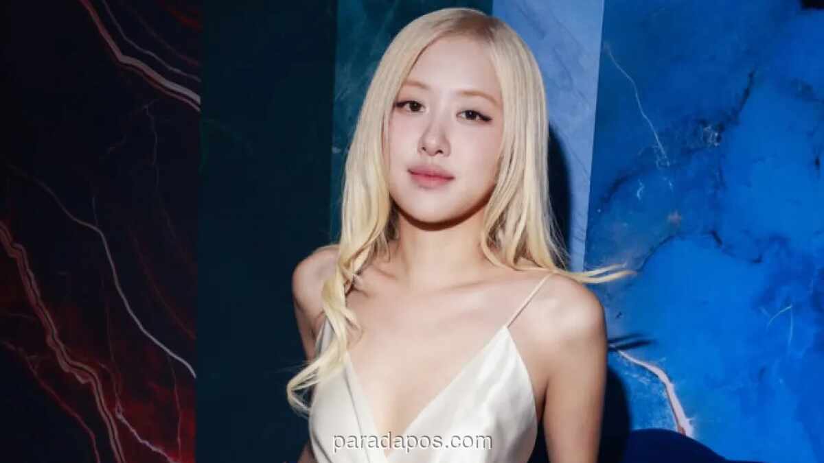 Penata Rambut Ungkap Rose BLACKPINK Bleaching Akar Rambut Tiap Dua Minggu Selama 7 Tahun