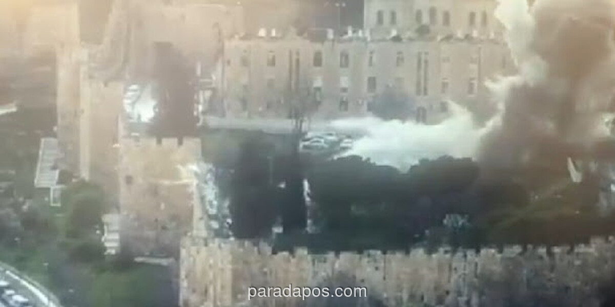 Rudal Iran Jatuh Dekat Kompleks Al-Aqsa di Hari Idulfitri