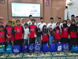 Tanpa Sekat, Kemenag Surabaya Ajak Dhuafa Makan Satu Talam