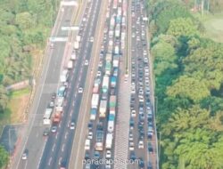 Tol Jakarta-Cikampek Macet Parah, meski Contraflow Diterapkan