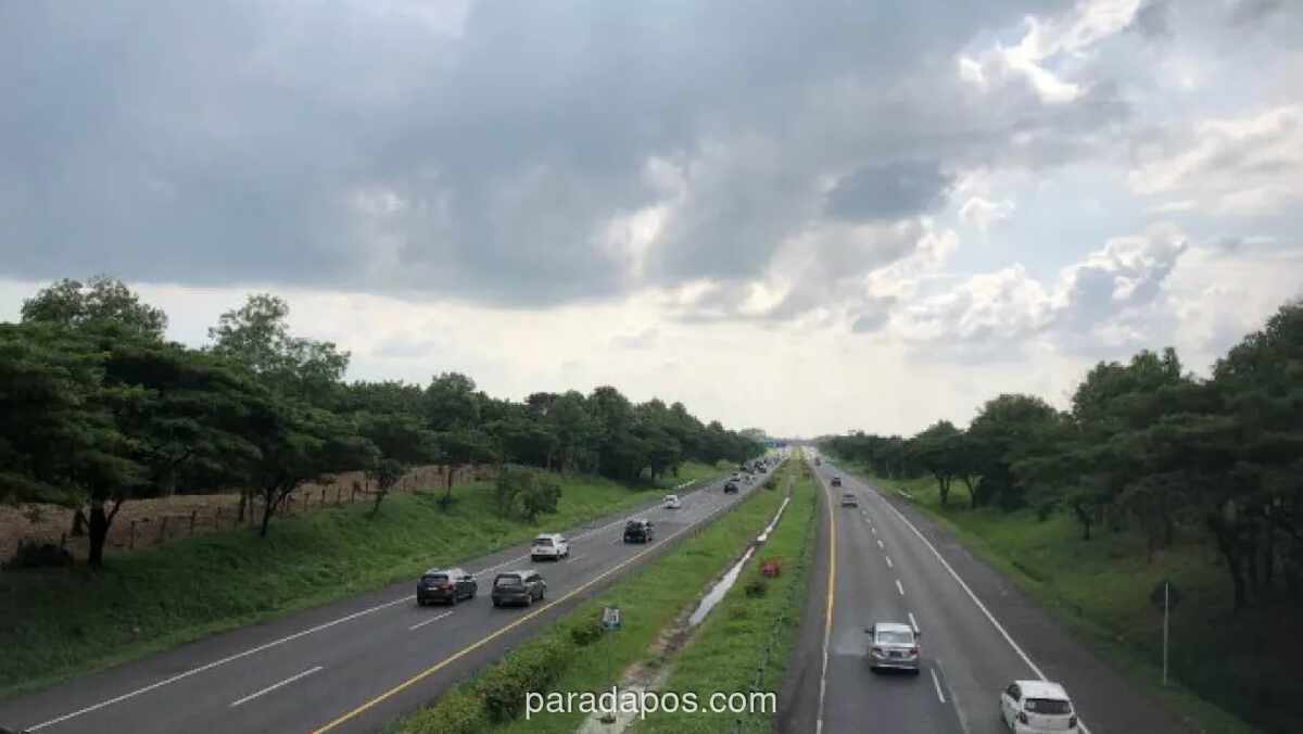 Pengelola Tol Makassar Proyeksikan Lonjakan Lalu Lintas Hingga 118 Ribu Kendaraan Saat Mudik 2026