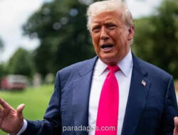 Trump Klaim Iran Menyerah dan Ancam Eskalasi Militer Lebih Keras