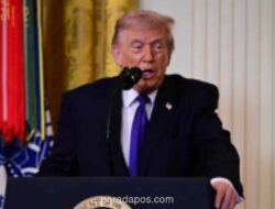 Trump Serukan Negara Besar Kerahkan Angkatan Laut ke Selat Hormuz