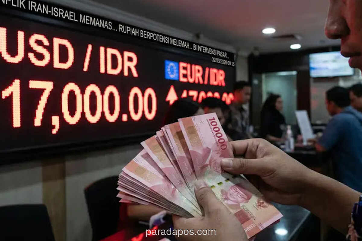 Rupiah Tembus Rp 17.000, Tertekan Gejolak Minyak dan Sentimen Risk-Off