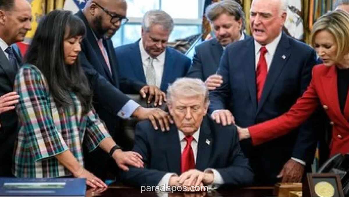 Video Doa Trump dan Pendeta di Ruang Oval Viral di Tengah Ketegangan AS-Iran