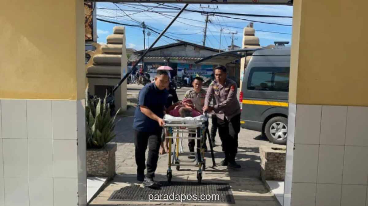 Anak 10 Tahun Alami Kejang di Pantai Anyer, Tim Medis Polisi Beri Pertolongan Cepat