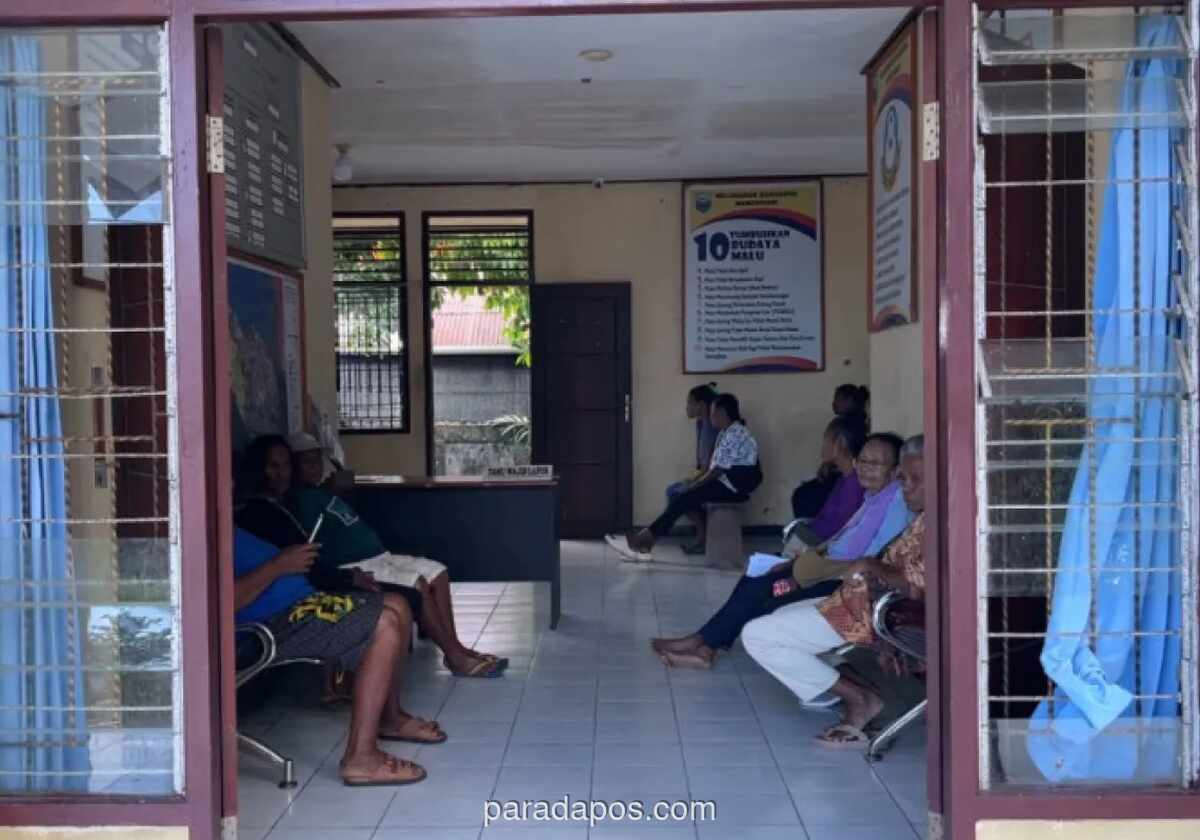 1.461 Warga Sanggeng Manokwari Terima Bantuan Pangan Bulog Tahap II