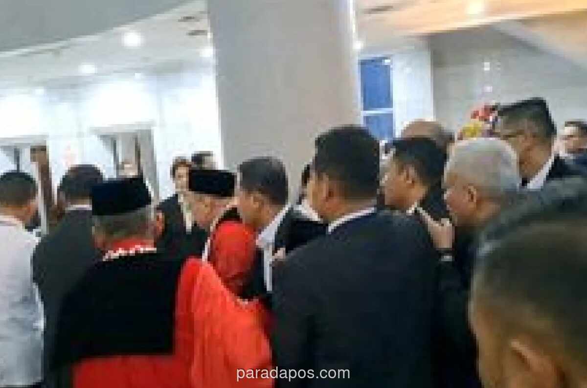 Mantan Ketua MK Anwar Usman Pingsan Usai Prosesi Purnabakti