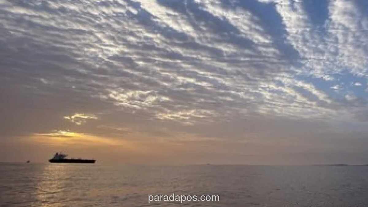 Iran Terima Pembayaran Tol Pelayaran dari Kapal yang Melintasi Selat Hormuz di Tengah Kebuntuan Negosiasi dengan AS