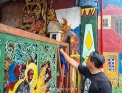 Warga Gandaria Utara Pasang Gerbang Otomatis Tenaga Surya untuk Cegah Pencurian