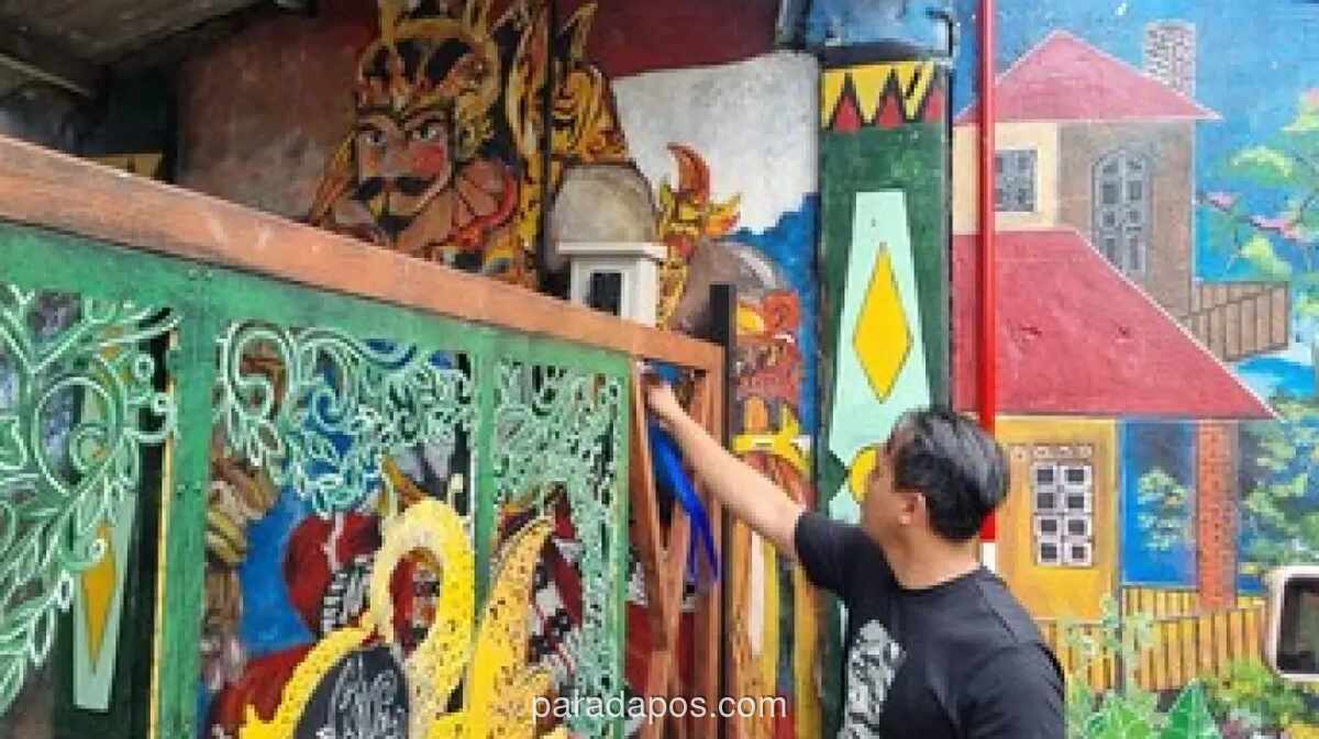 Warga Gandaria Utara Pasang Gerbang Otomatis Tenaga Surya untuk Cegah Pencurian