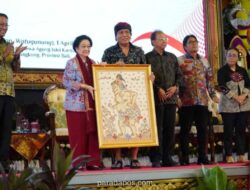 Megawati dan Yasonna Serahkan 126 Sertifikat HKI untuk Seniman dan Budaya Bali
