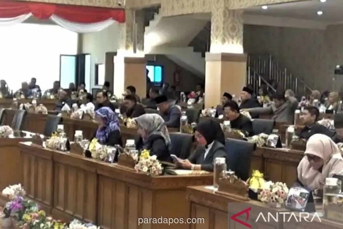 DPRD dan Pemkot Madiun Sahkan 17 Perda Secara Bersamaan