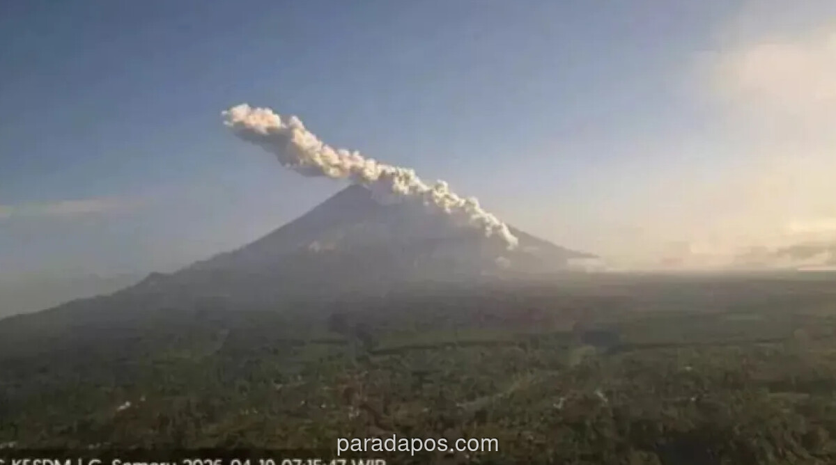 Gunung Semeru Erupsi, Radius Bahaya Diperketat Hingga 13 Kilometer