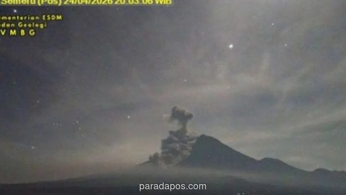 Gunung Semeru Erupsi Jumat Malam, Luncurkan Awan Panas Sejauh 4,5 Kilometer