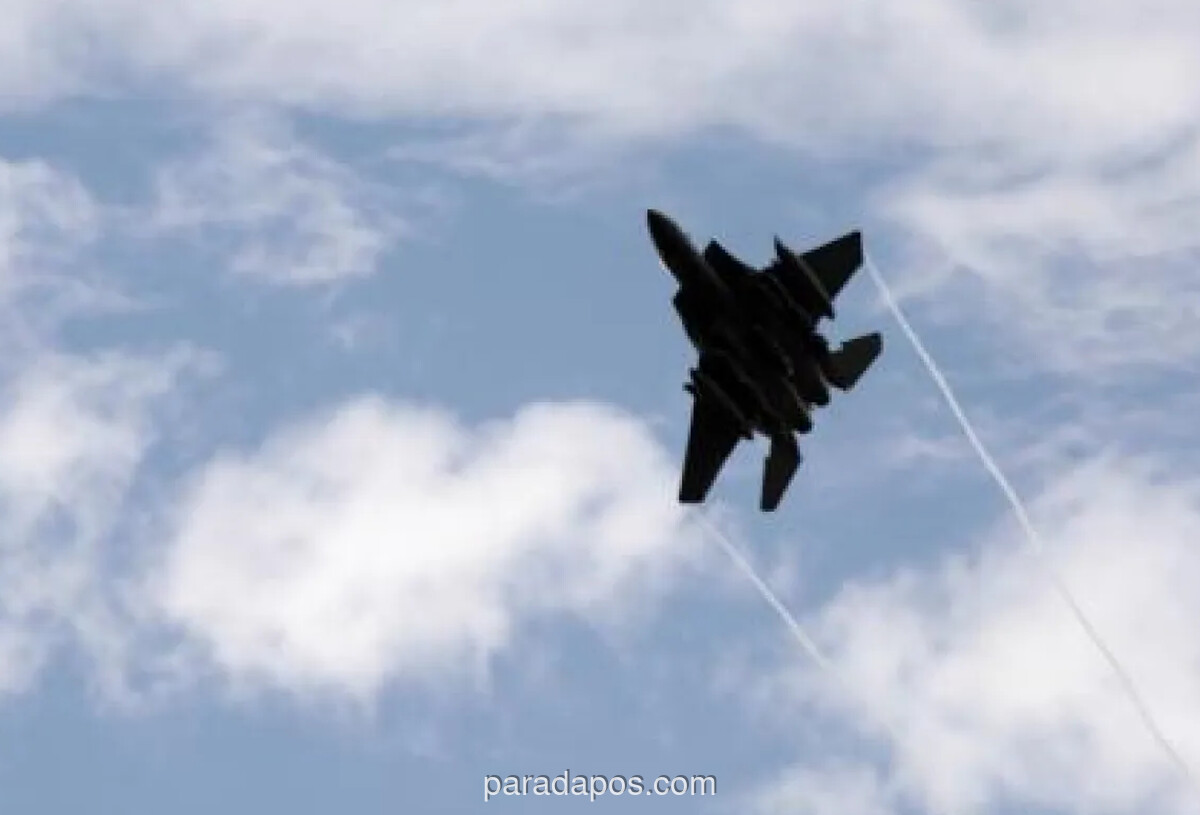 Iran Tembak Jatuh Pesawat Tempur AS, Satu Kru Hilang dalam Eskalasi Konflik