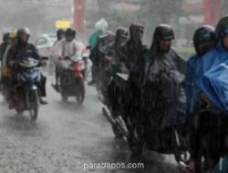 Jabodetabek Berawan hingga Hujan Sedang Hari Ini