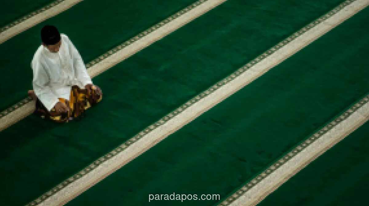 Jadwal Salat 13 April 2025 Resmi Berlaku untuk Warga Surabaya