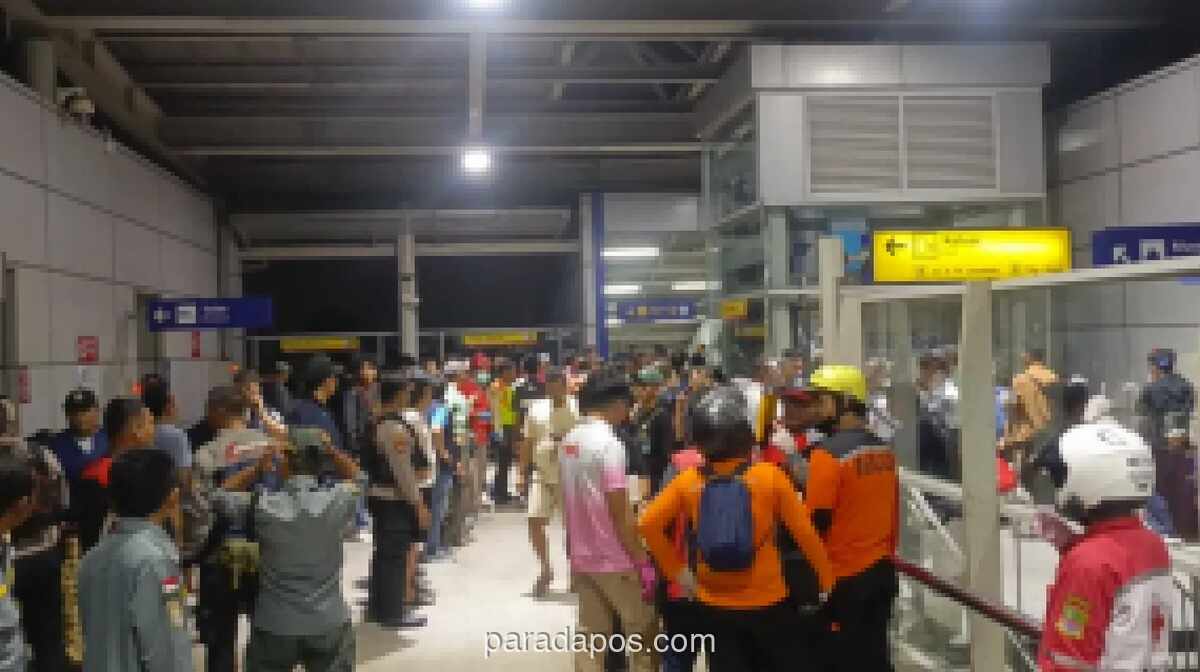 Kecelakaan KRL dan Kereta Argo Bromo di Stasiun Bekasi Timur, Evakuasi Korban Jadi Prioritas