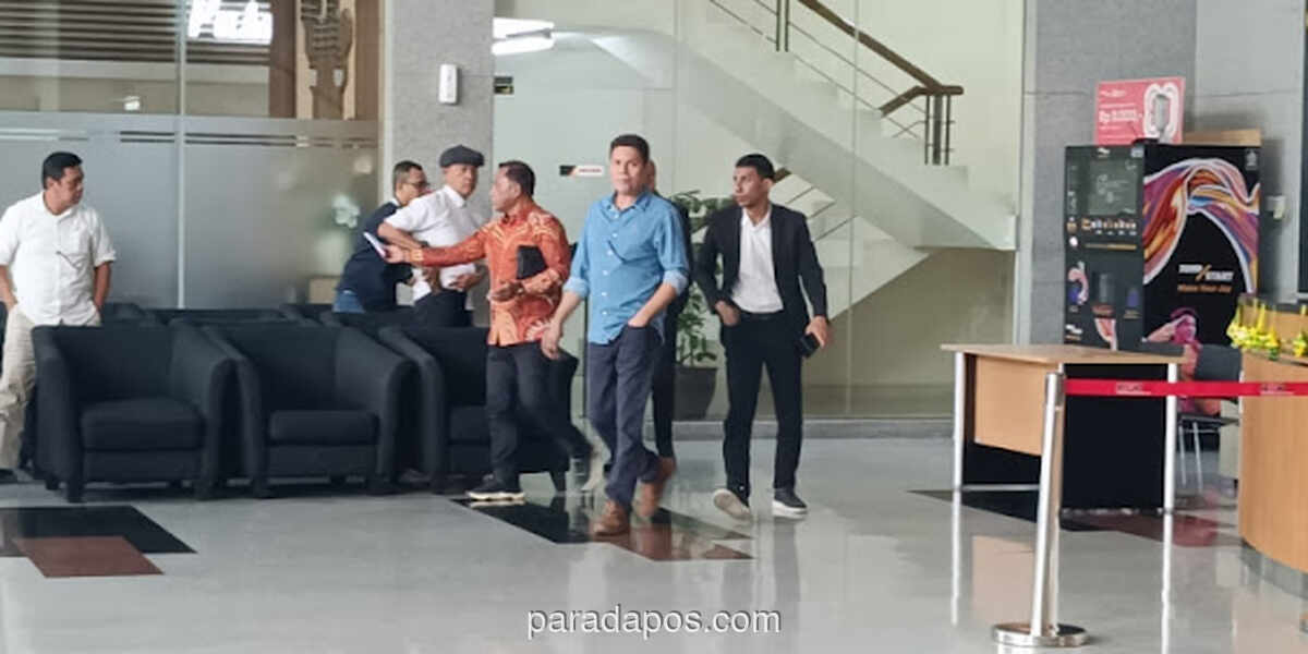 KPK Periksa Direktur Sinkos Multimedia Terkait Penerimaan Barang dari Tersangka Bea Cukai