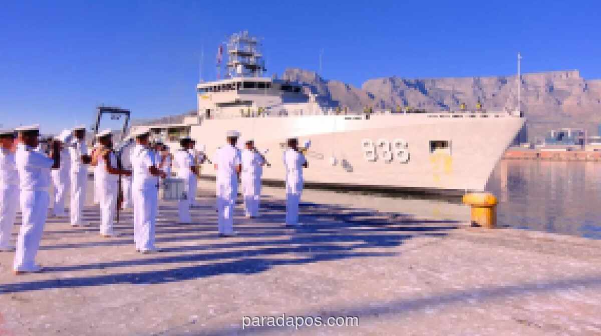 KRI Canopus-936 Sandar di Cape Town Lanjutkan Misi Diplomasi Maritim