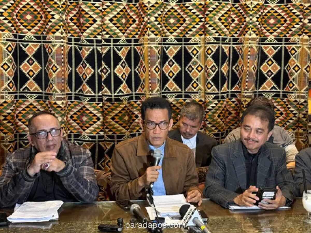 Kuasa Hukum Roy Suryo Nilai SP3 Tiga Tersangka Ijazah Palsu Jokowi Cacat Prosedur