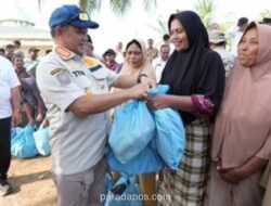 Tito Karnavian Tinjau Penanganan Pengungsi Pascabencana di Aceh Tamiang