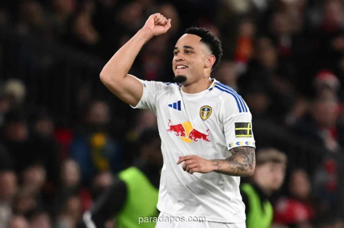 Manchester United Tumbang di Old Trafford, Leeds Menang 2-1 Meski MU 10 Pemain