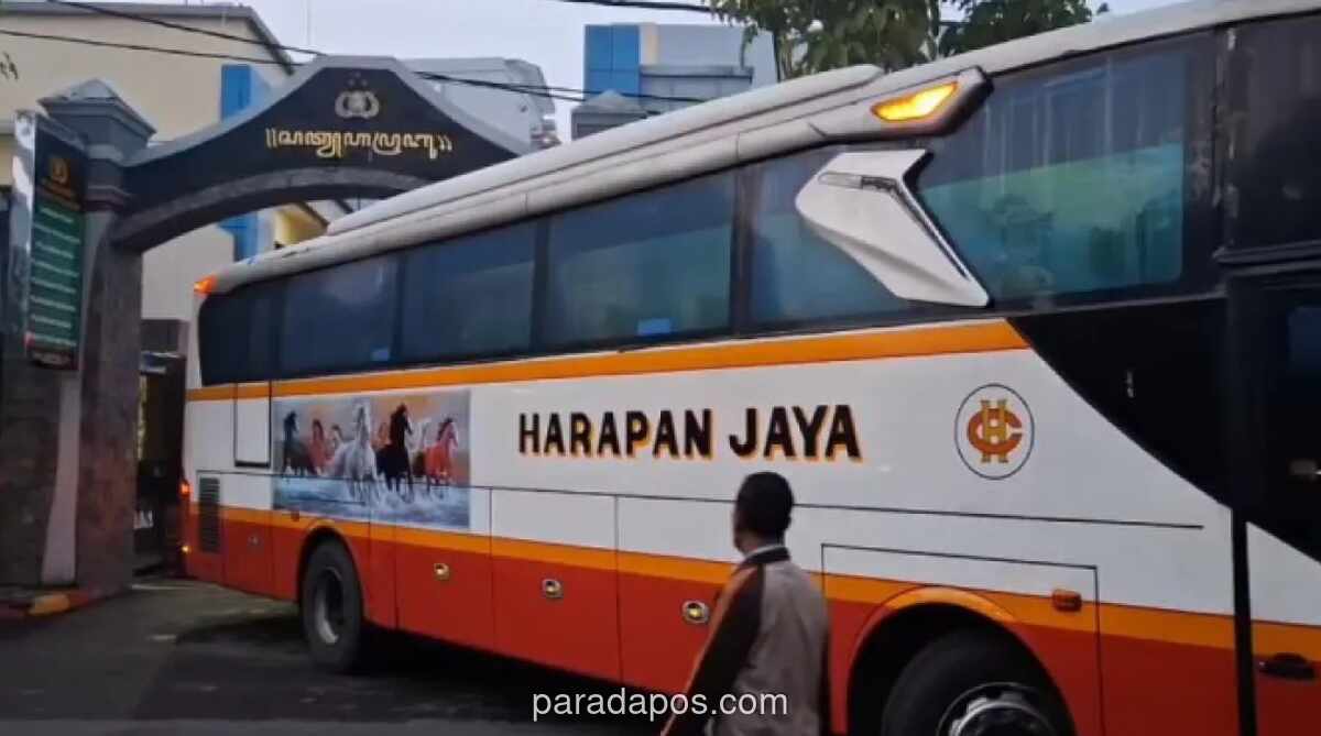 KPK Bawa 12 Pejabat Tulungagung ke Jakarta Usai OTT Bupati