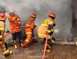 Kebakaran Landa Asrama Polisi di Kalideres, Satu Petugas Damkar Terluka Ringan