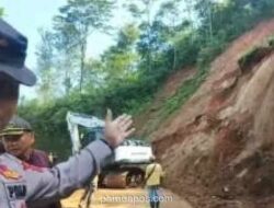 Jalur Lintas Selatan Garut Diterapkan Sistem Buka Tutup Pascatertimbun Longsor